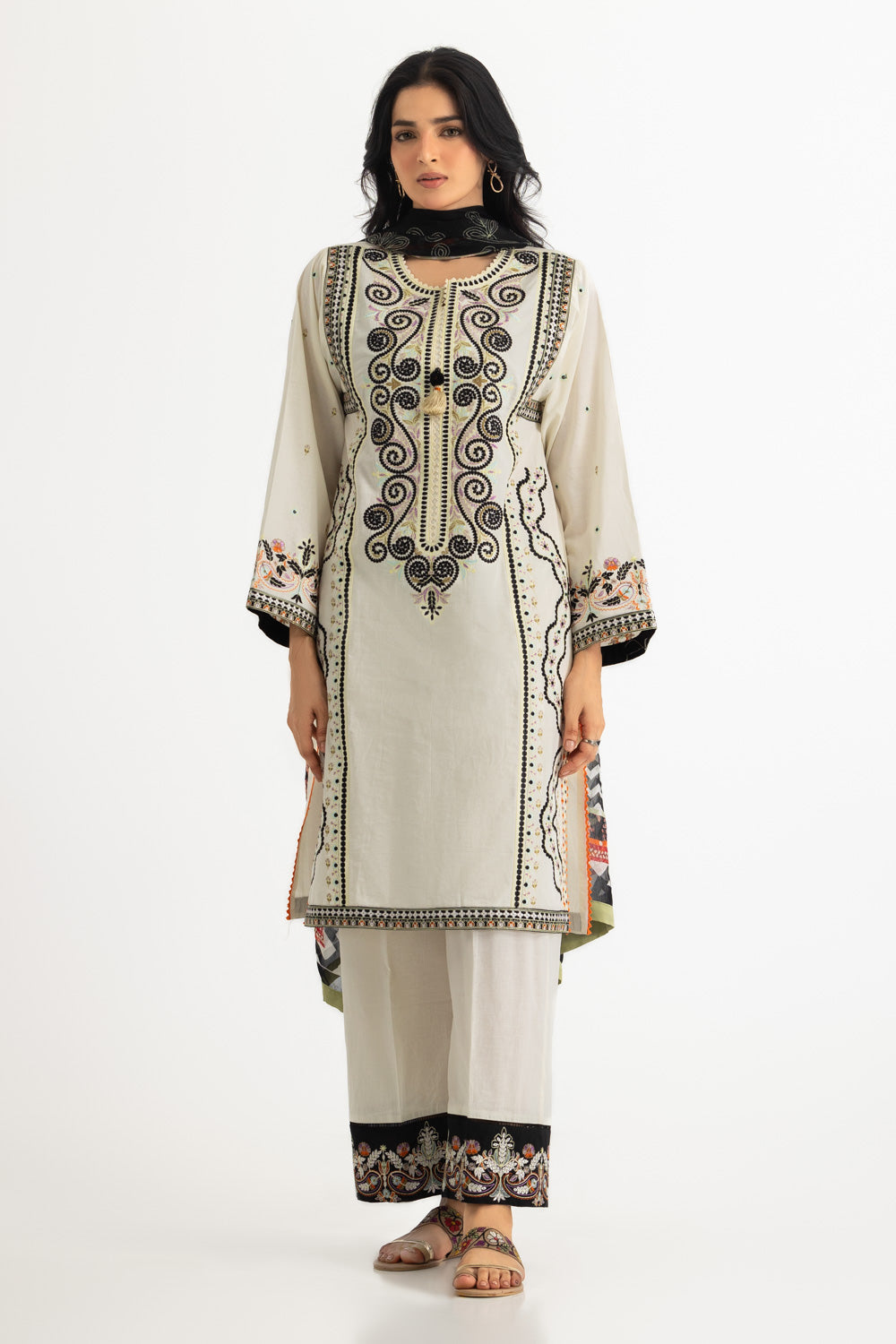 UAE-3PC Cambric Embroidered Suit