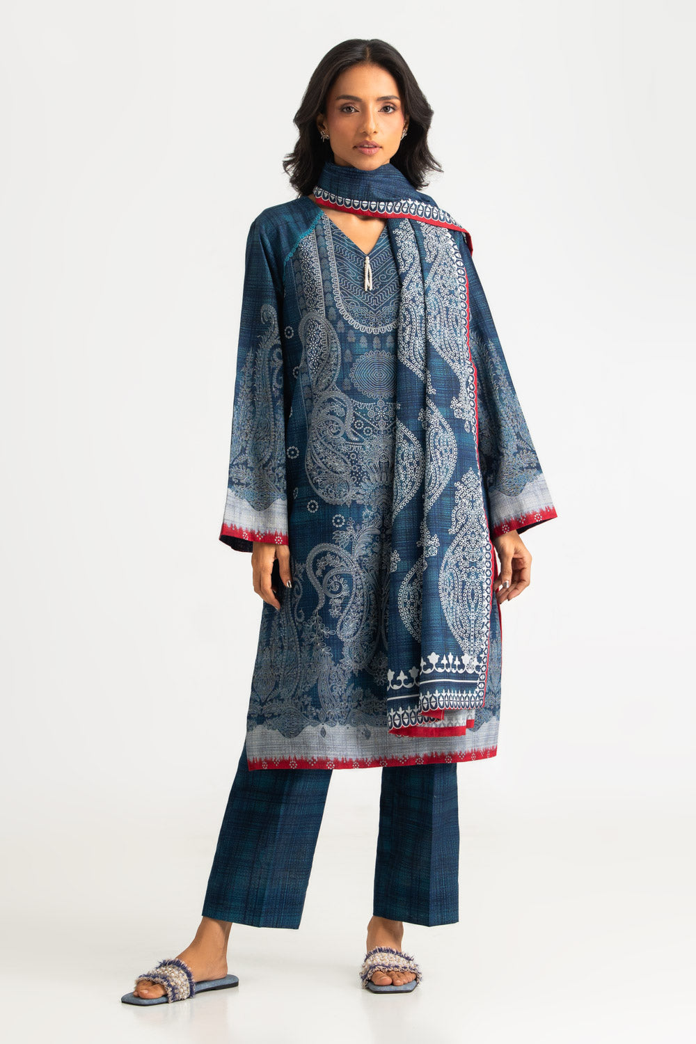 UAE-3PC Khaddar Printed Suit