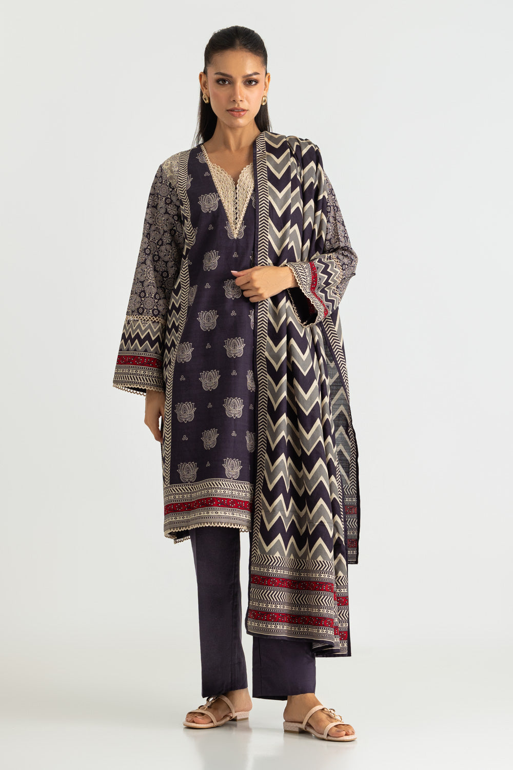 UAE-3PC Khaddar Slub Printed Suit