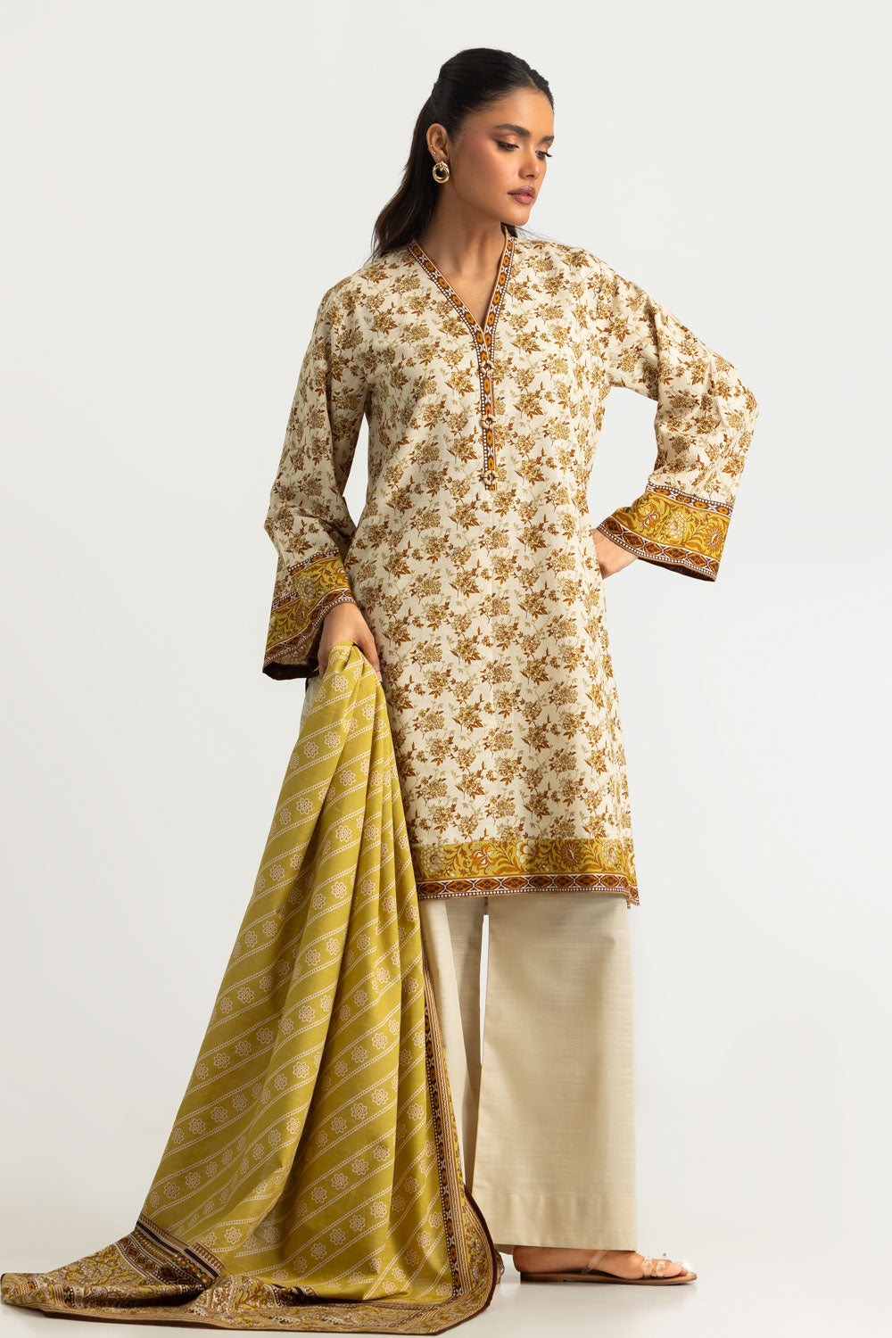 UAE-3PC Khaddar Slub Printed Suit