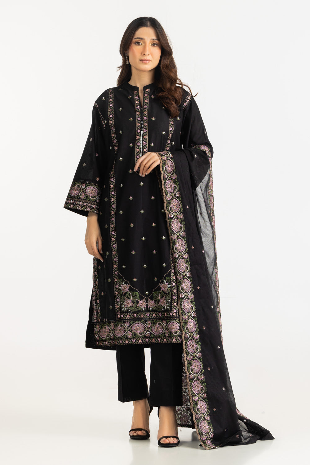 UAE-3PC Lawn Embroidered Suit IUSTKSD-2072