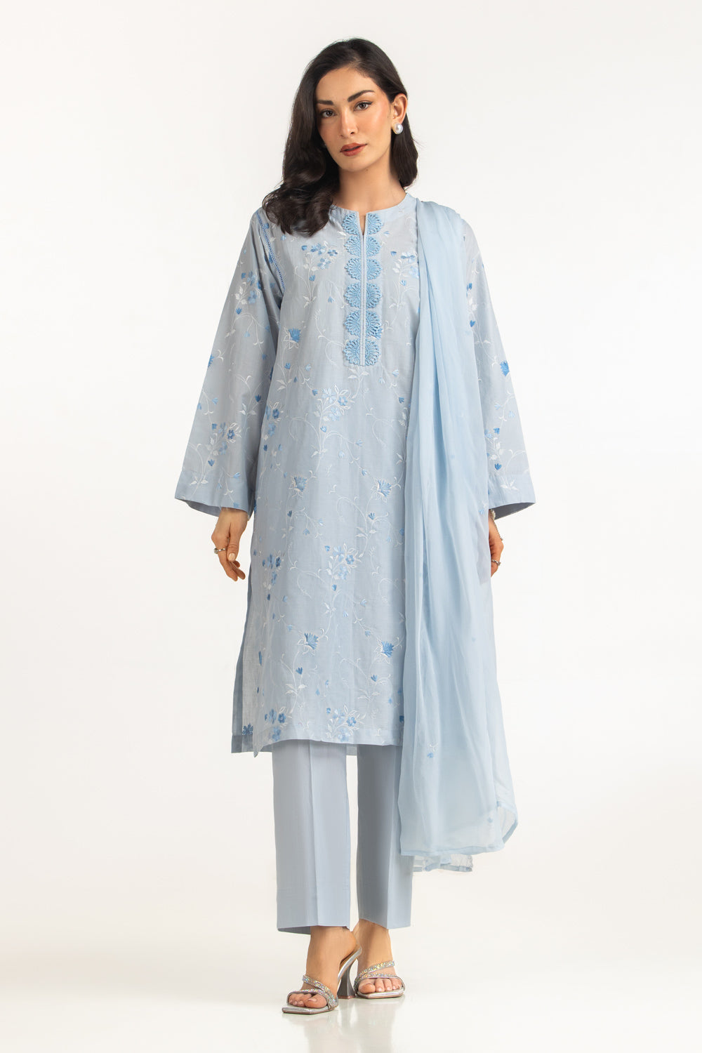 UAE-3PC Lawn Embroidered Suit IUSTKSD-2081