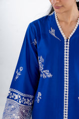 UAE-3PC Lawn Embroidered Suit IUSTKSD-2152