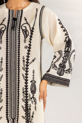 UAE-3PC Lawn Embroidered Suit IUSTKSD-2272