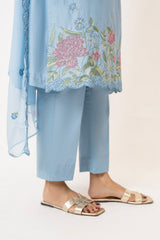 UAE- 3PC Lawn Embroidered Suit