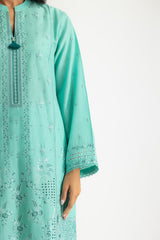 UAE-3PC Lawn Embroidered Suit With Chiffon Printed Dupatta