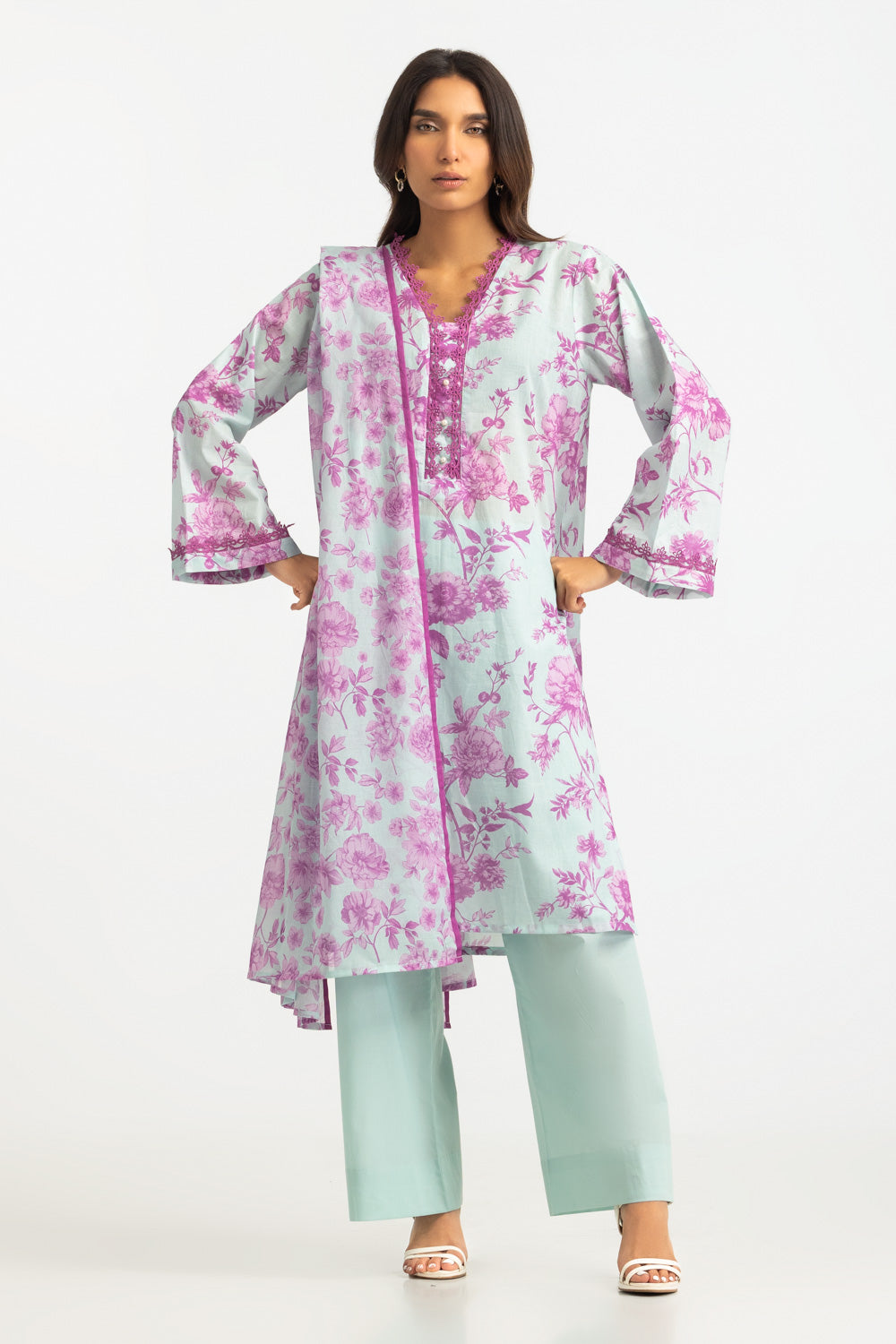 UAE-3PC Lawn Printed Suit
