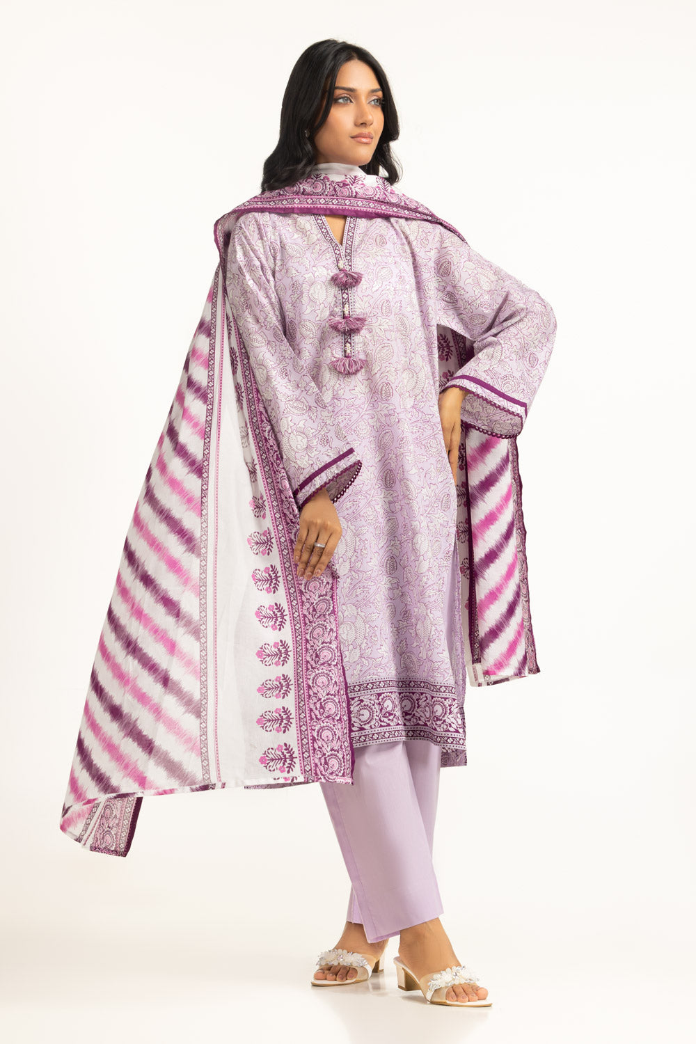 UAE-3PC Lawn Printed Suit IUSTKSD-2024