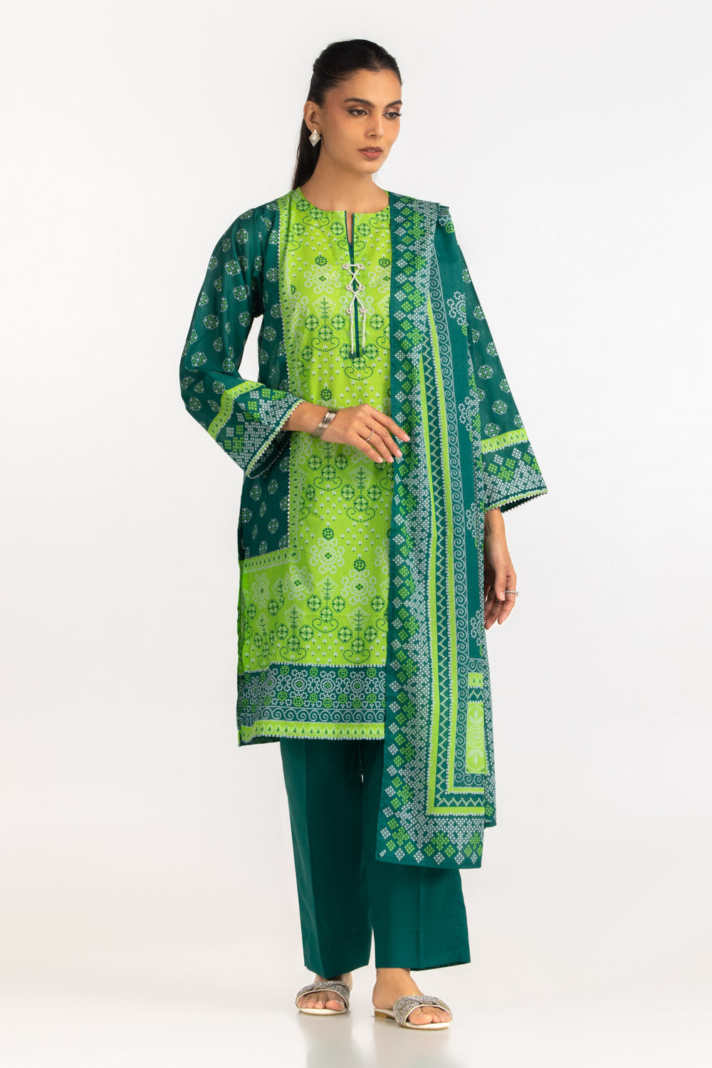 UAE- 3PC Lawn Printed Suit