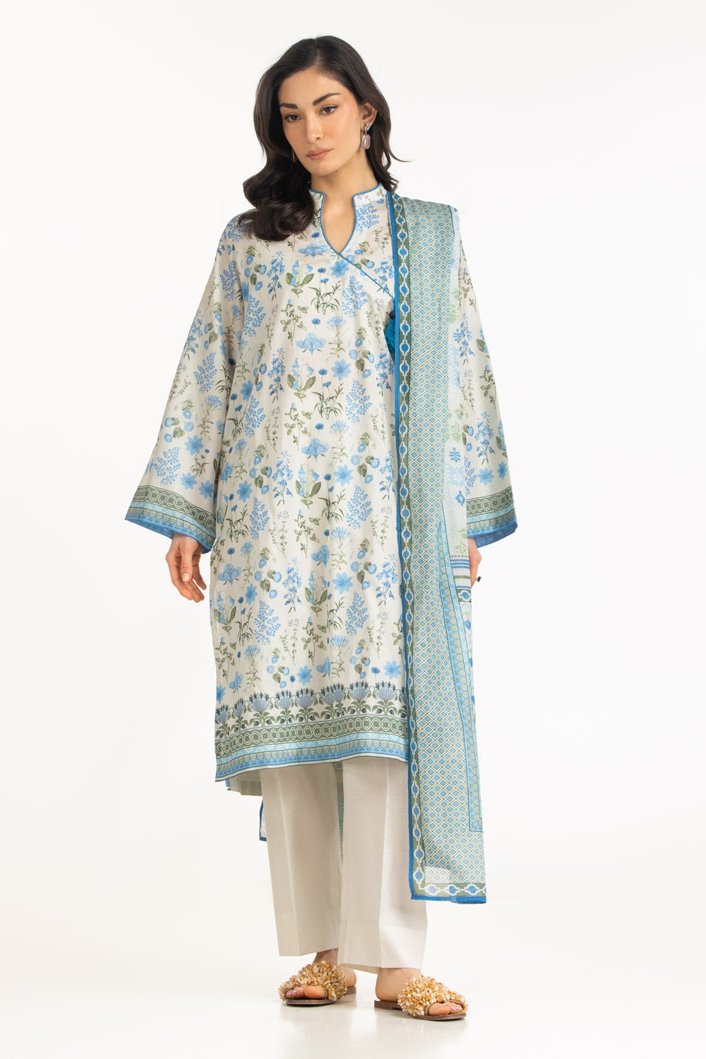 UAE-3PC Lawn Printed Suit