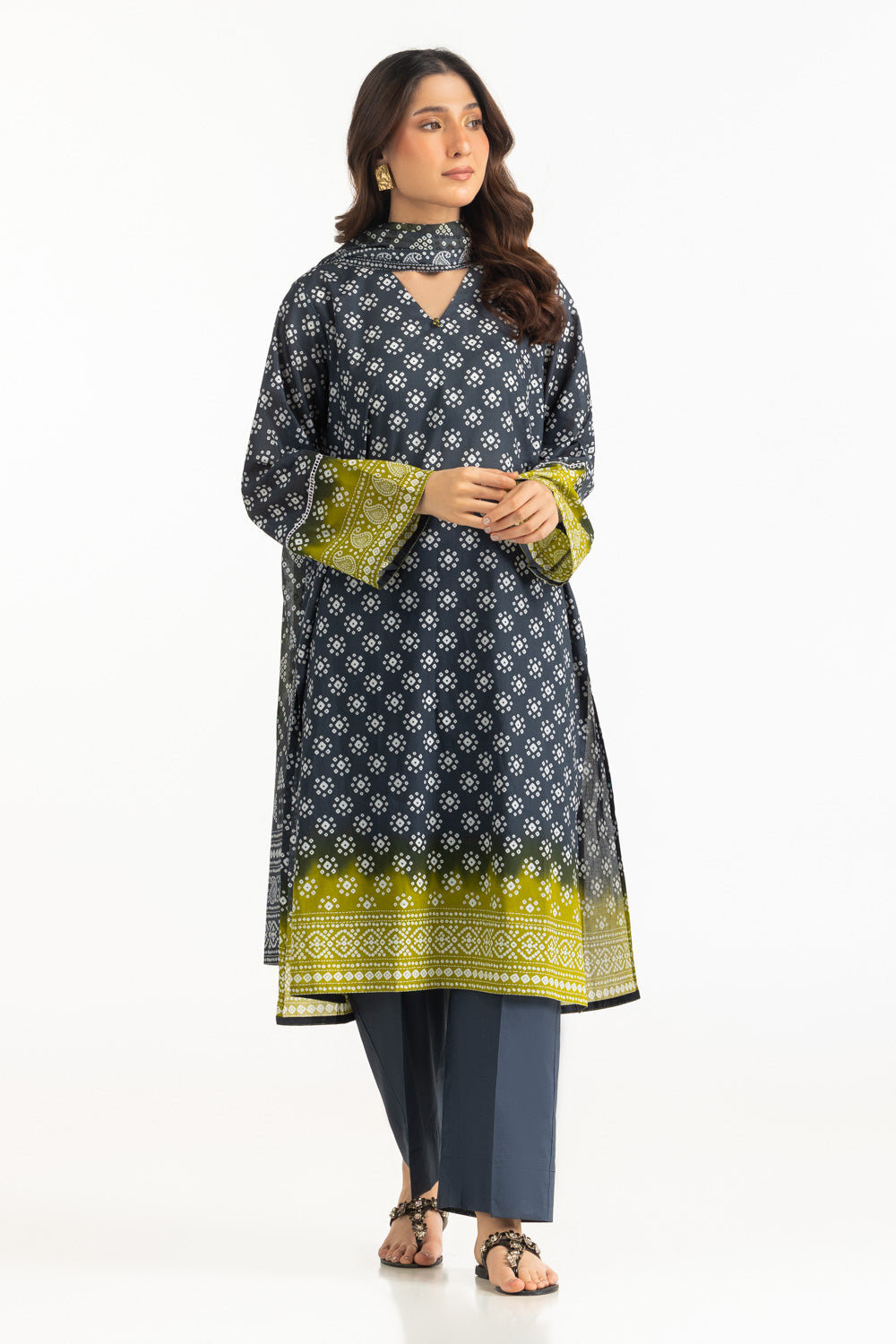 UAE-3PC Lawn Printed Suit