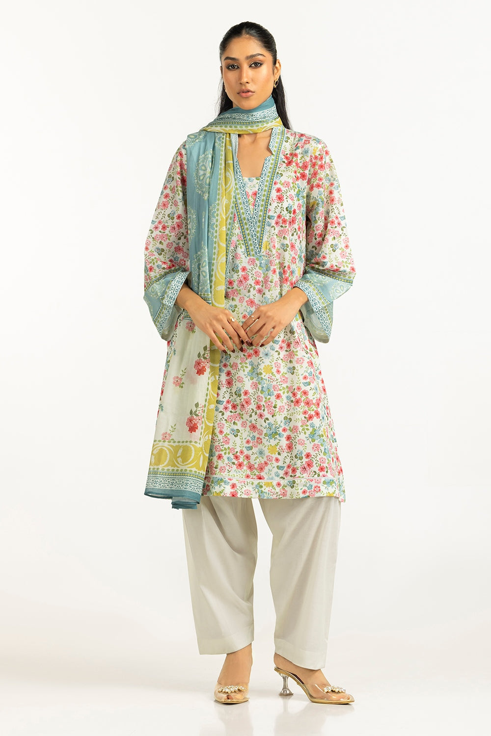 UAE-3PC Lawn Printed Suit IUSTKSD-2171