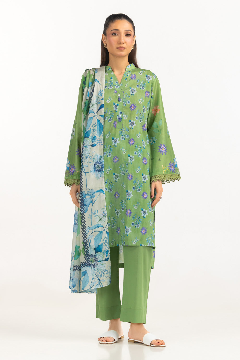 UAE- 3PC Lawn Printed Suit