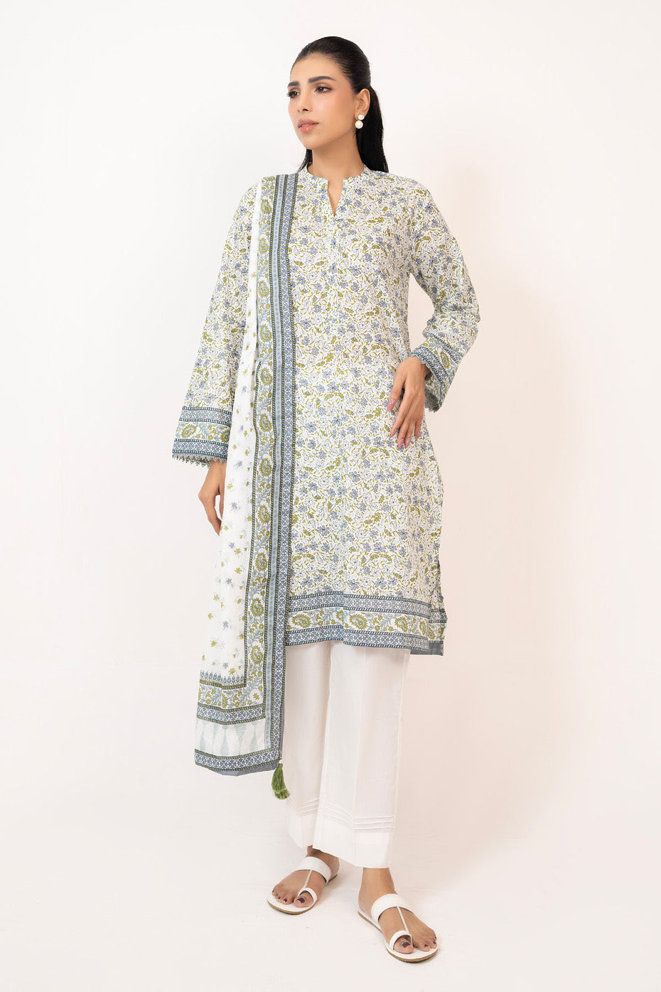 UAE- 3PC Lawn Printed Suit