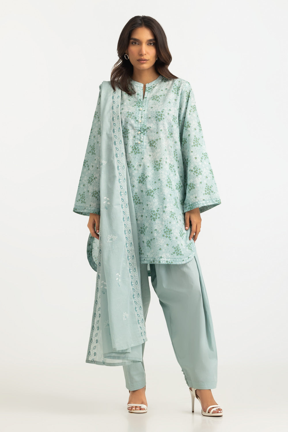 UAE- 3PC Lawn Printed Suit With Embroidered Dupatta