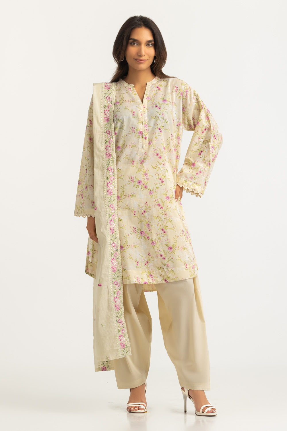 UAE- 3PC Lawn Printed Suit With Embroidered Dupatta