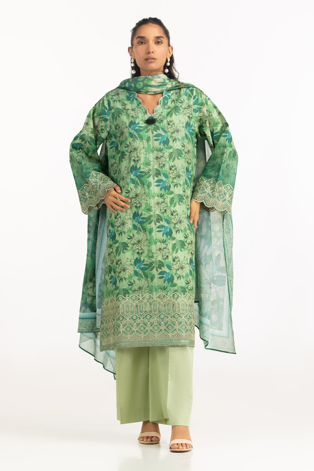 UAE-3PC Lawn Printed Suit With Embroidered IUSTKSD-2189