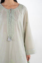 UAE-3PC Lawn Silver And Lacquer Printed Suit IUSTKSD-2060