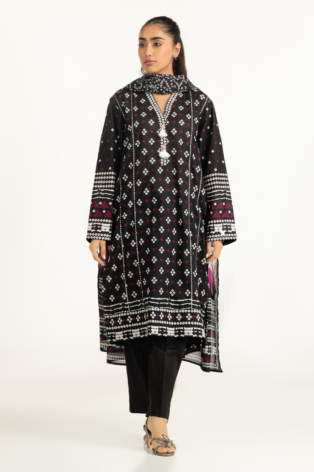 UAE-3PC Printed Lawn Suit IUSTKSD-2055