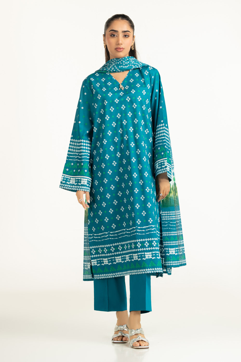 UAE-3PC Printed Lawn Suit IUSTKSD-2065