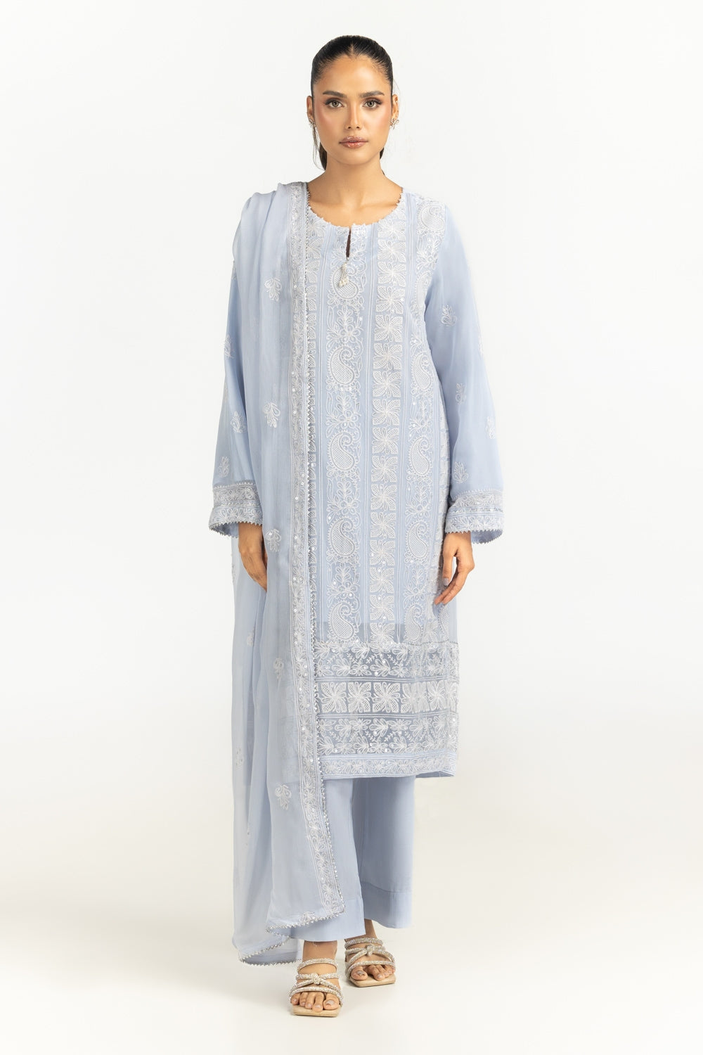UAE-3PC Dyed Chiffon Embroidered Suit IUSTKSD-763