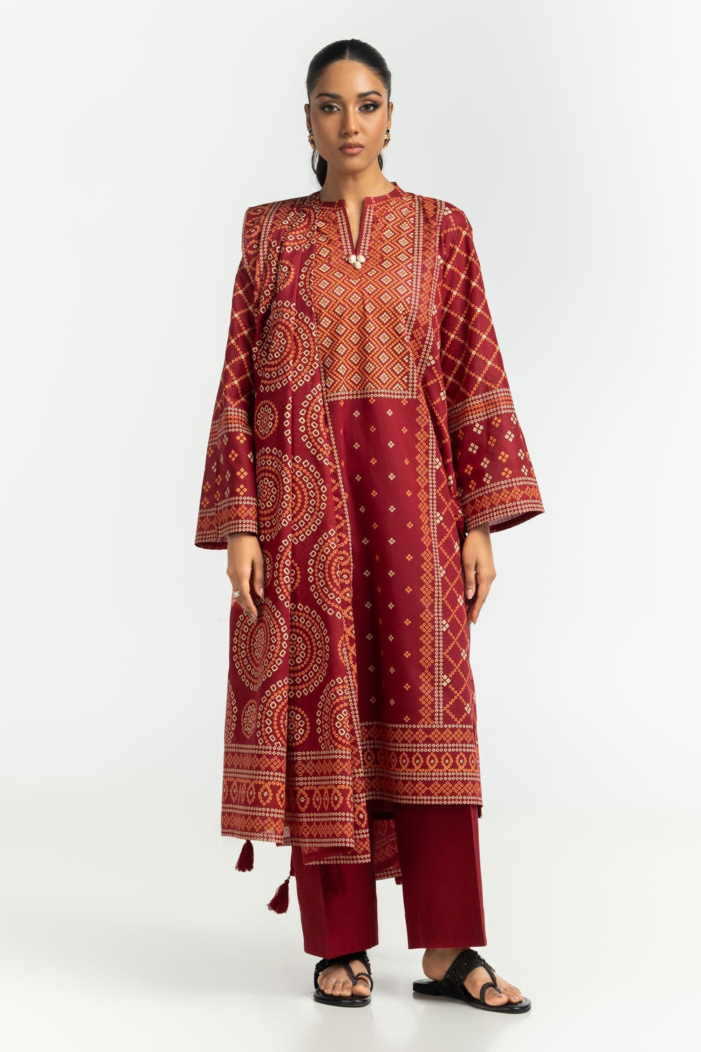 UAE-3PC Lawn Lacquer Printed Suit IUSTKSD-513
