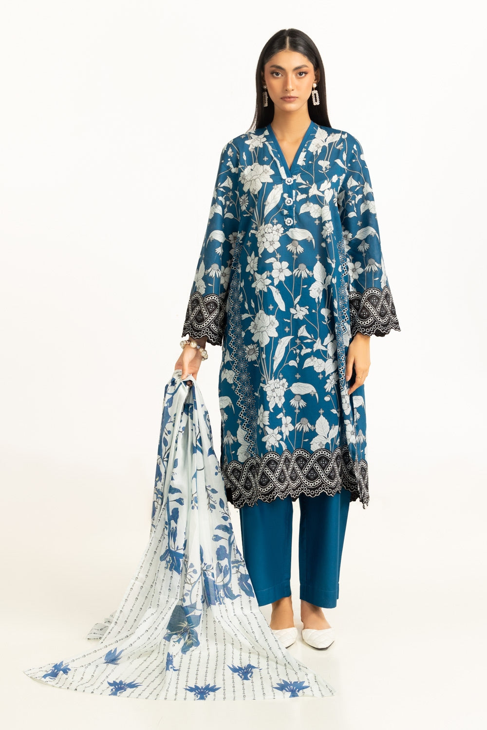 UAE-3PC Lawn Printed Suit IUSTKSD-866