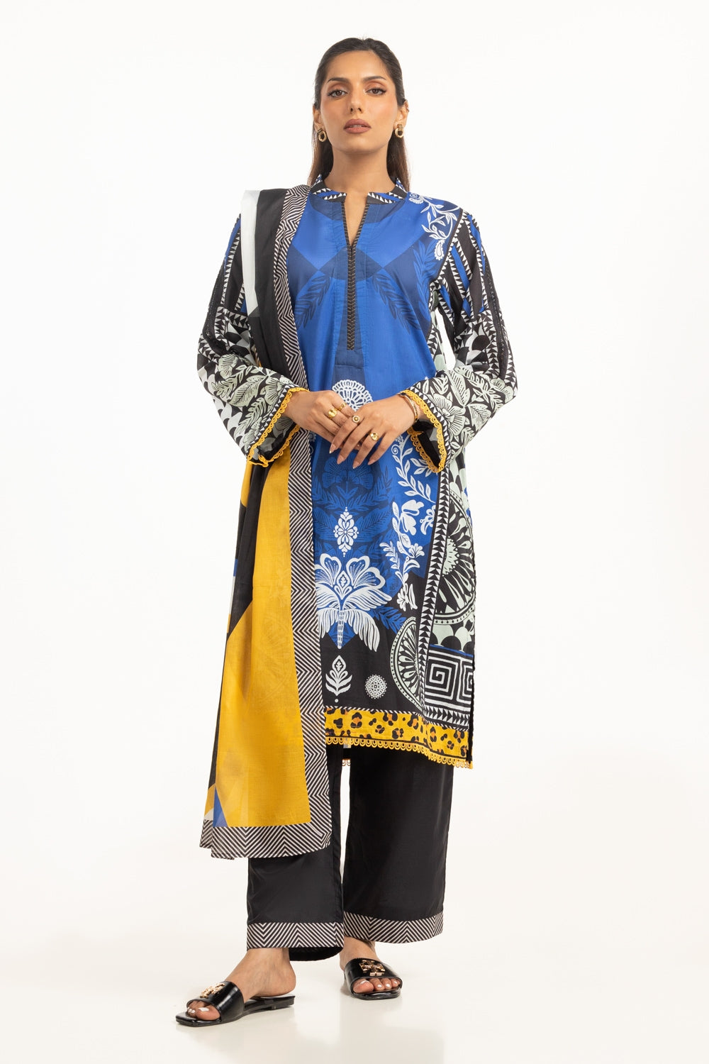 UAE-3PC Lawn Printed Suit IUSTKSD-869
