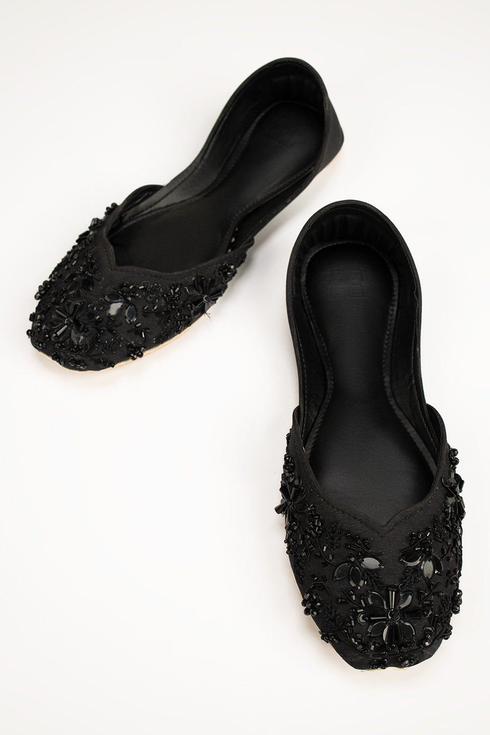 UAE-Women Black Khussa IFS-KHS25-005