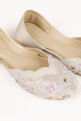 UAE-Women Off White khussa IFS-KHS25-006
