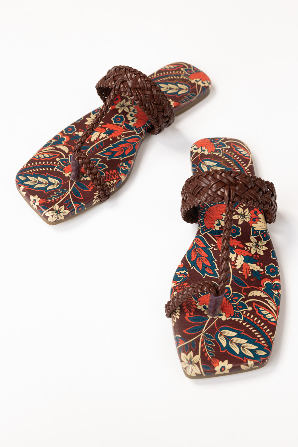 UAE-Maroon Kolhapuri IFS-KLP26-003