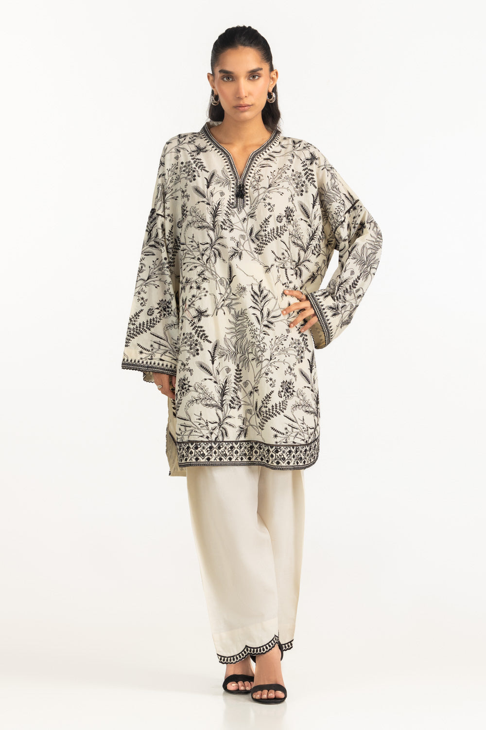 UAE-Cambric Embroidered Co-Ord Set IPST-77446