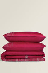 UAE-Carmine T-200 Embroidered Quilt Cover Set