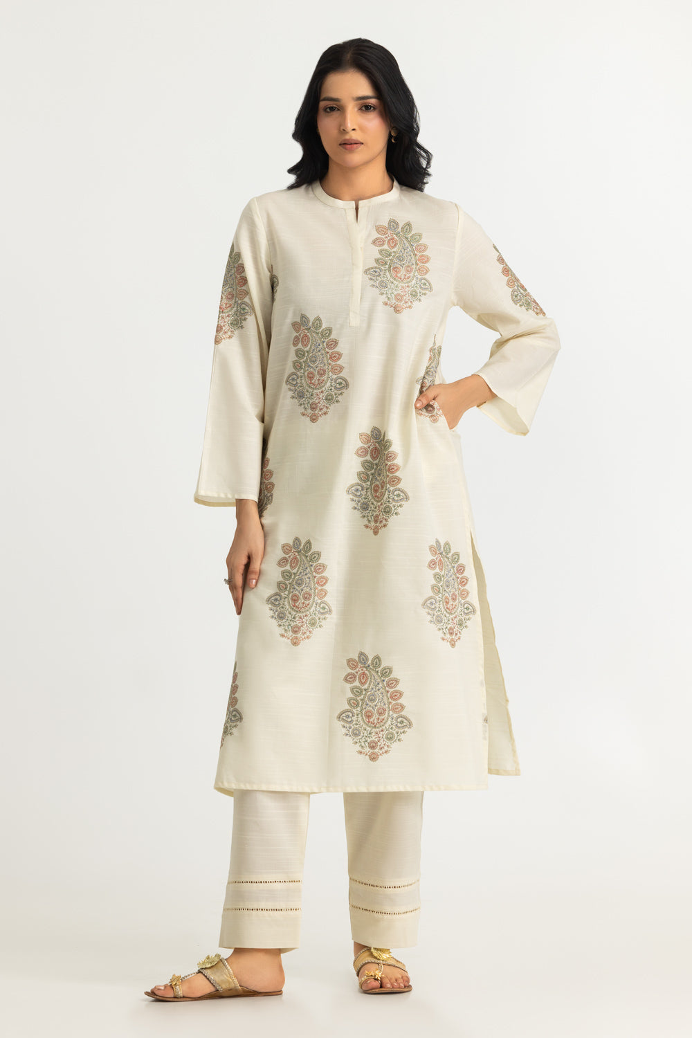 UAE- Cotton Viscose Slub Embroidered Co-Ord Set