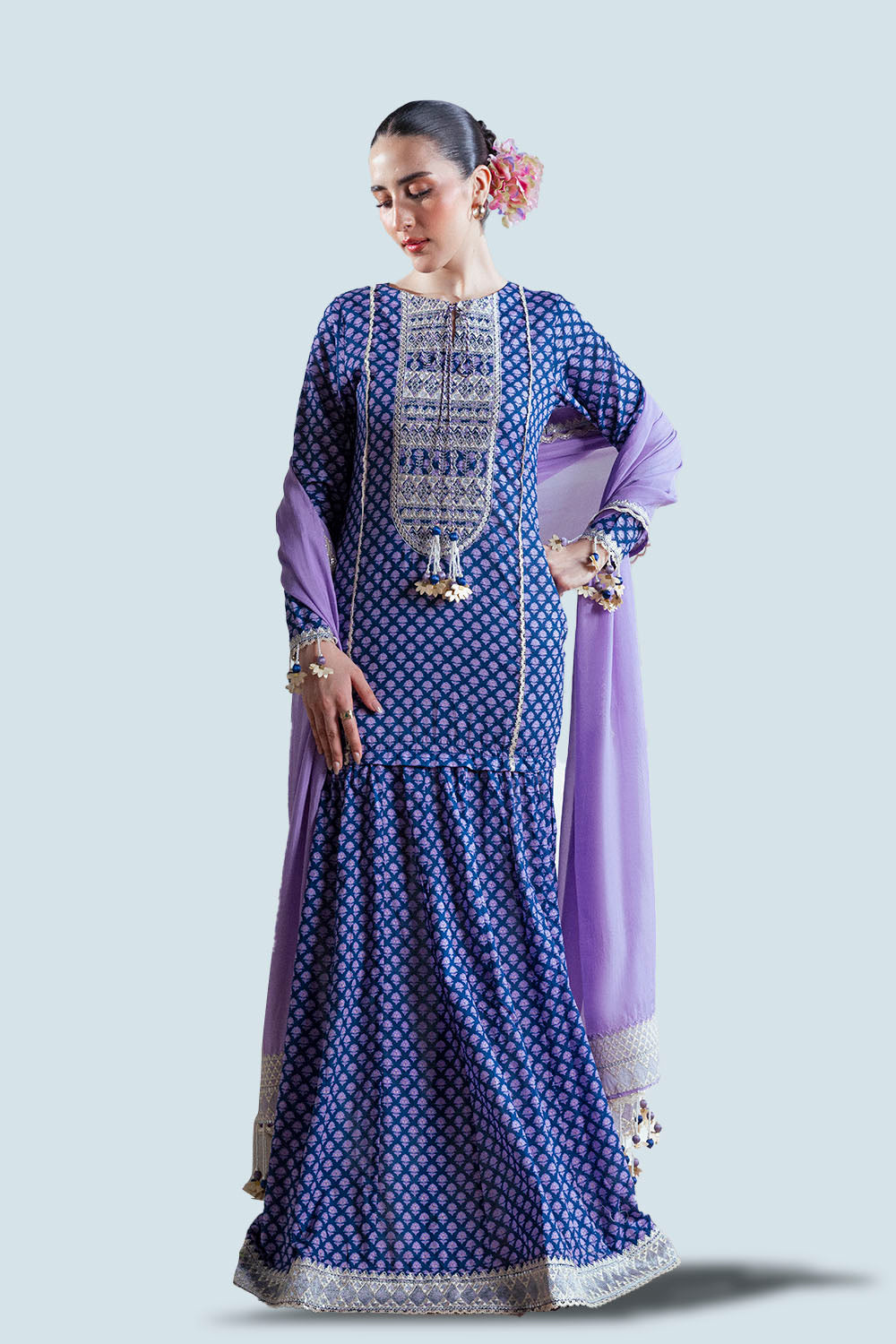 UAE-3 Piece Embroidered Gold Printed Lawn Suit with Silk Dupatta FE-52063