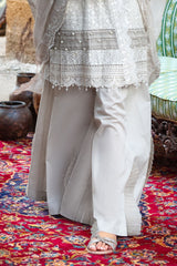 UAE-3 Piece Embroidered Lawn Suit with Borders and Chiffon Dupatta FE-52130