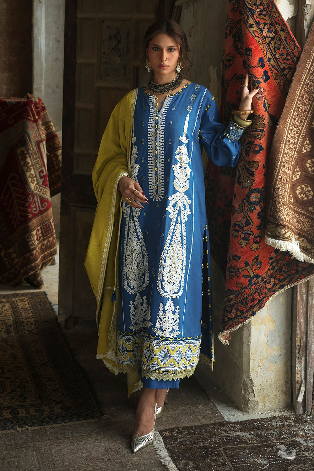 UAE-3 Piece Embroidered Khaddar Suit with Embroidered Khaddar Dupatta