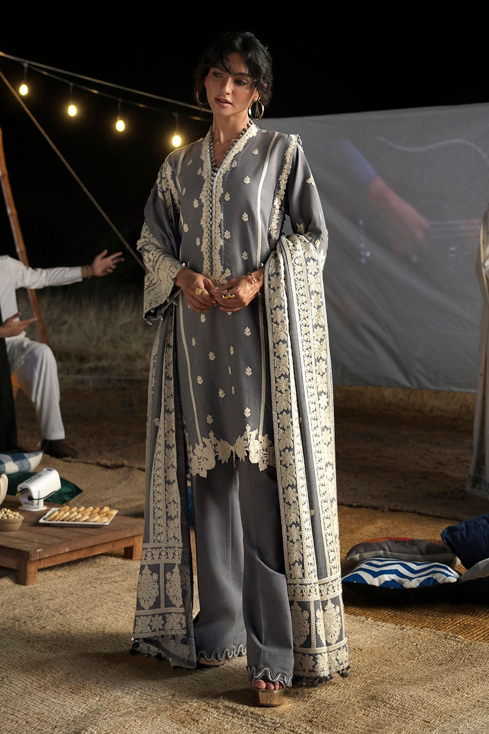 UAE-3 Piece Embroidered Khaddar Suit with Embroidered Khaddar Dupatta