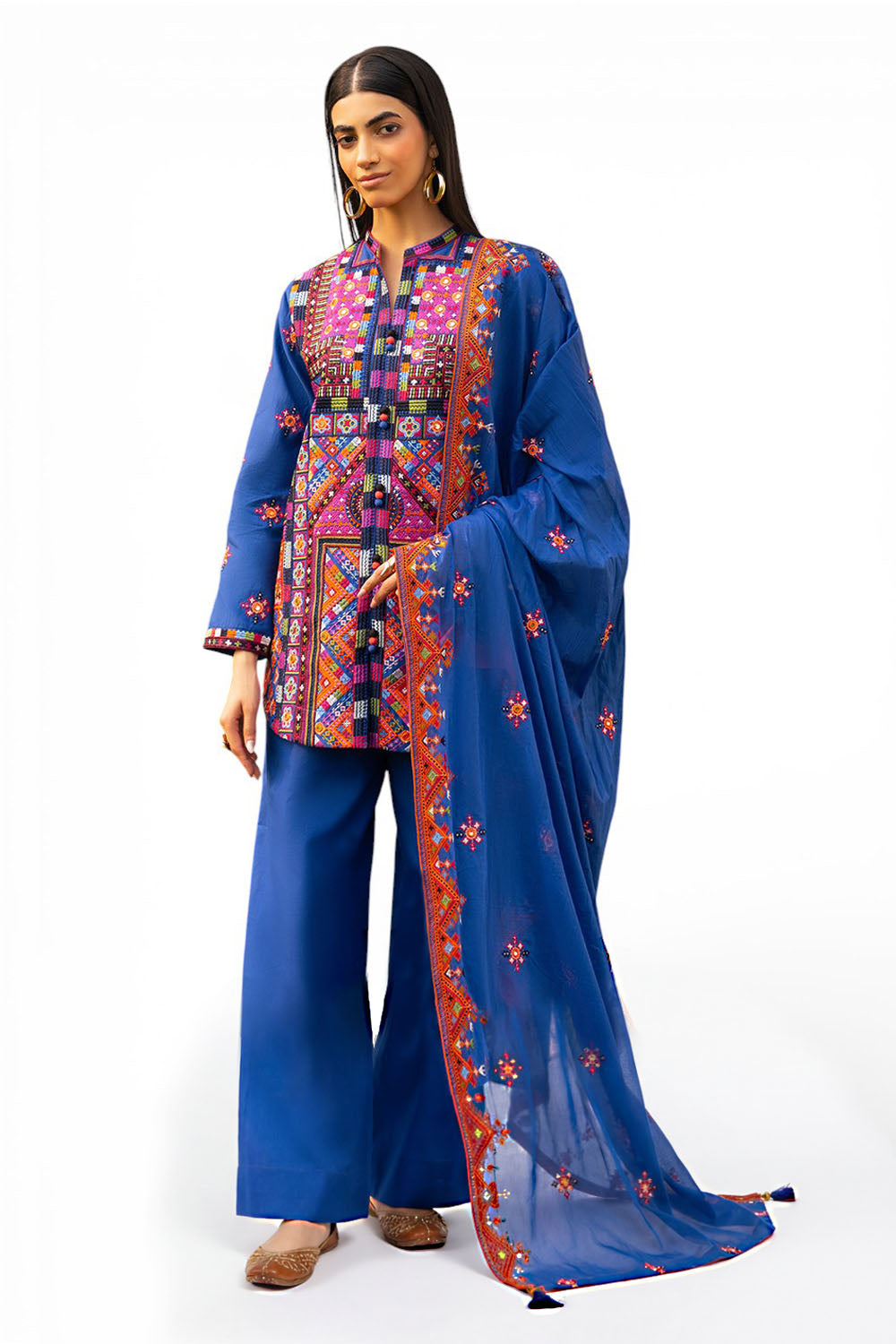 UAE-3 Piece Embroidered Lawn Suit with Embroidered Borders CL-52448