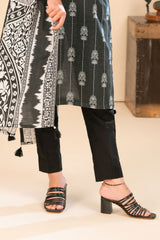 UAE-3 Piece Printed Khaddar Suit with Dupatta SD-52256
