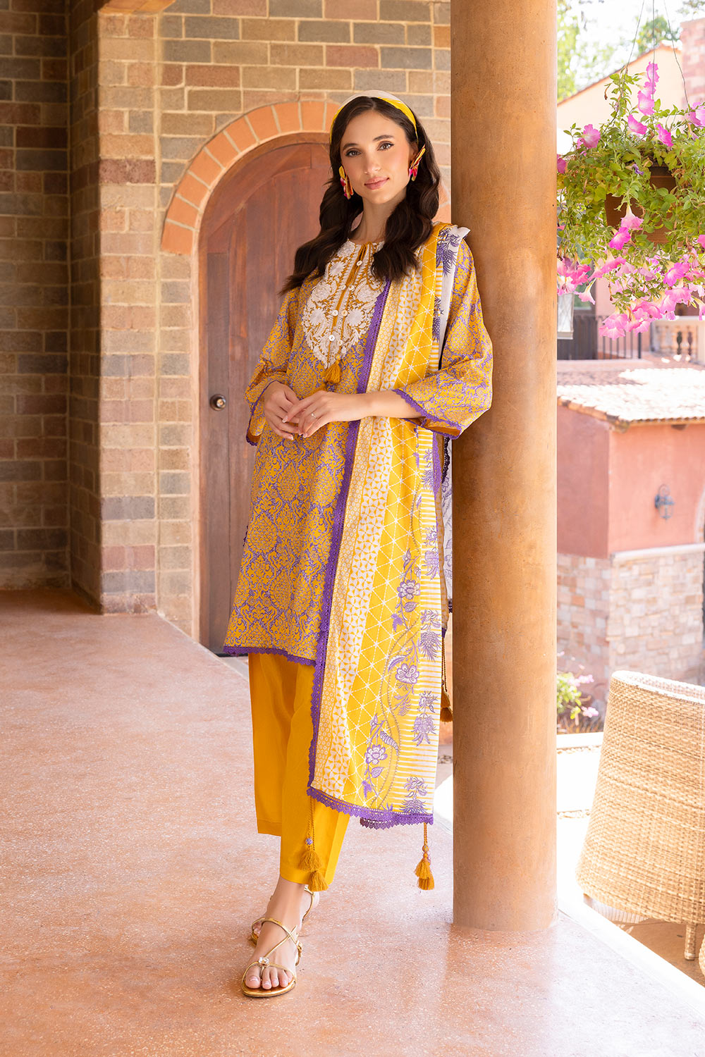 UAE-3 Piece Printed Lawn suit with Embroidered Organza Neckline