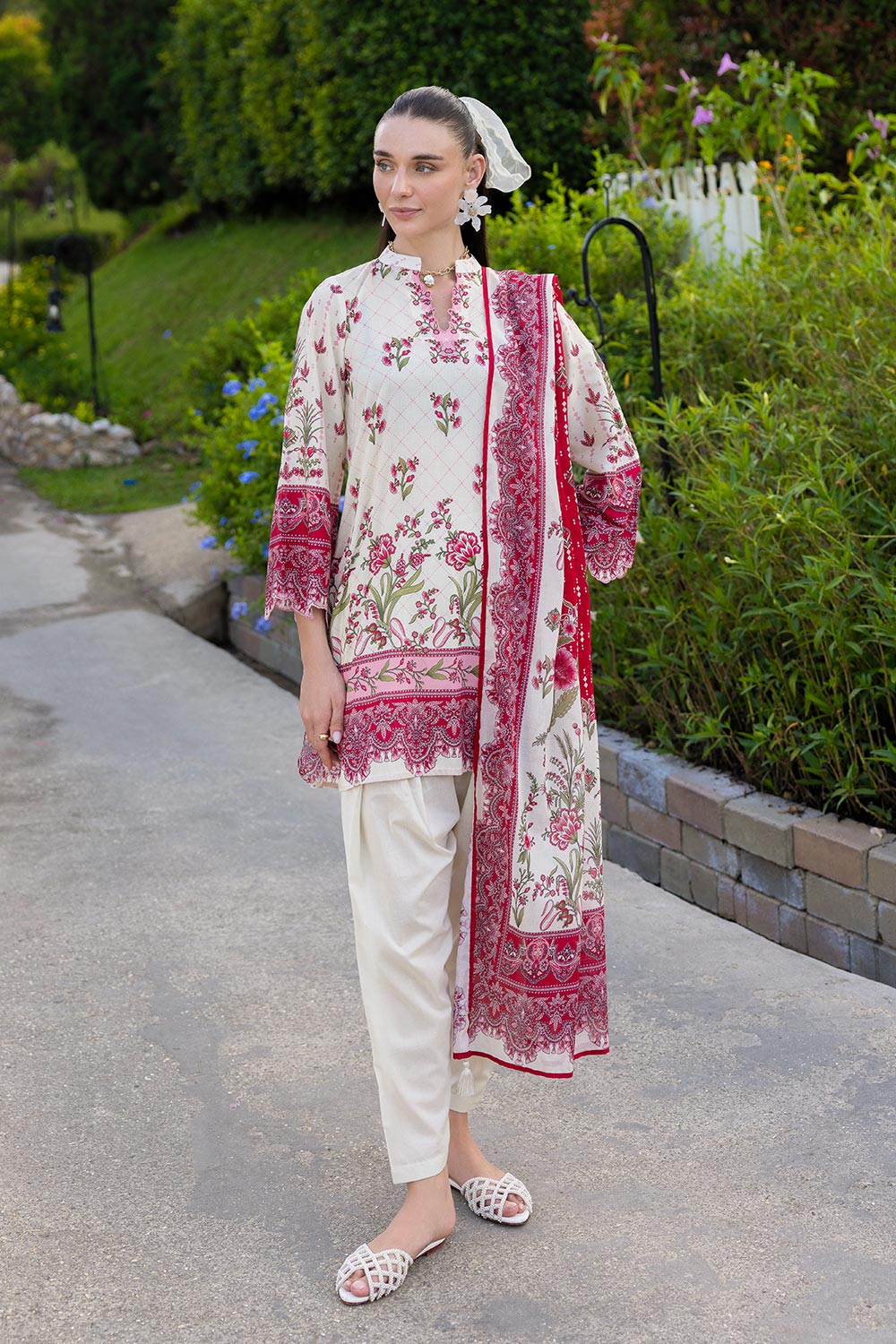 UAE-3 PIece Printed Lawn Suit