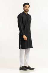 UAE-Regular Fit Embroidered Kurta