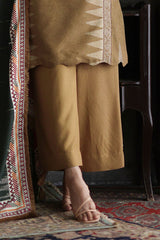 UAE-3 Piece Embroidered Printed Karandi Suit with Printed Karandi Dupatta