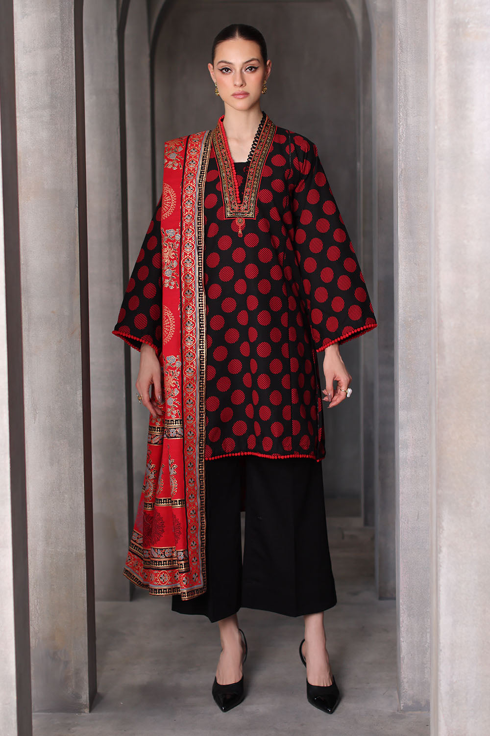 UAE-3 Piece Printed Khaddar Suit with Gold & Lacquer Printed Khaddar Dupatta