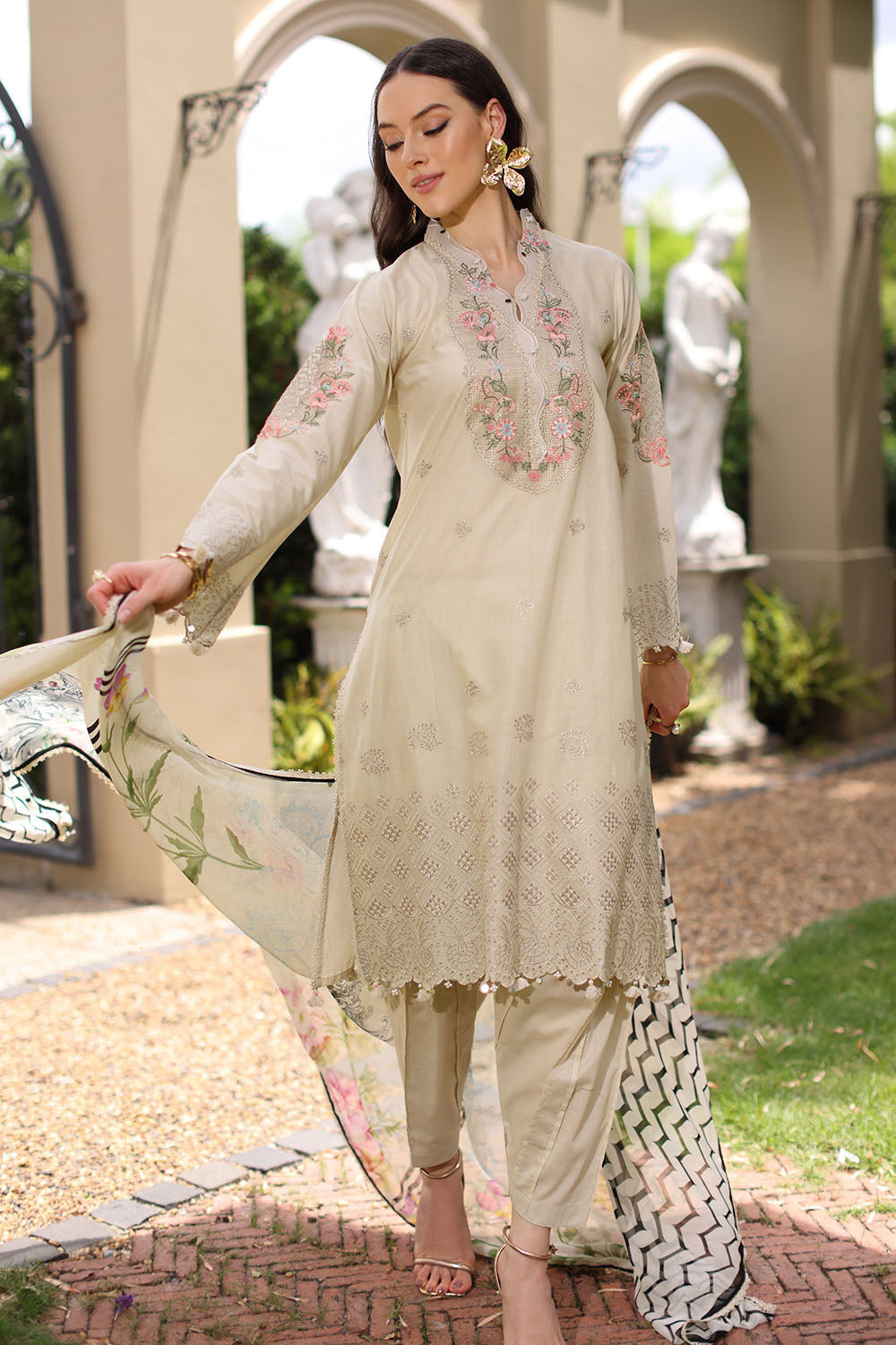 UAE-3 Piece Embroidered Lawn Suit with Chiffon Dupatta