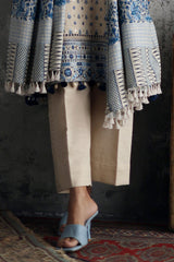 UAE-3 Piece Embroidered Khaddar Suit with Printed Khaddar Dupatta