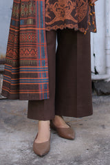 UAE-3 Piece Printed Khaddar Suit with Printed Khaddar Dupatta