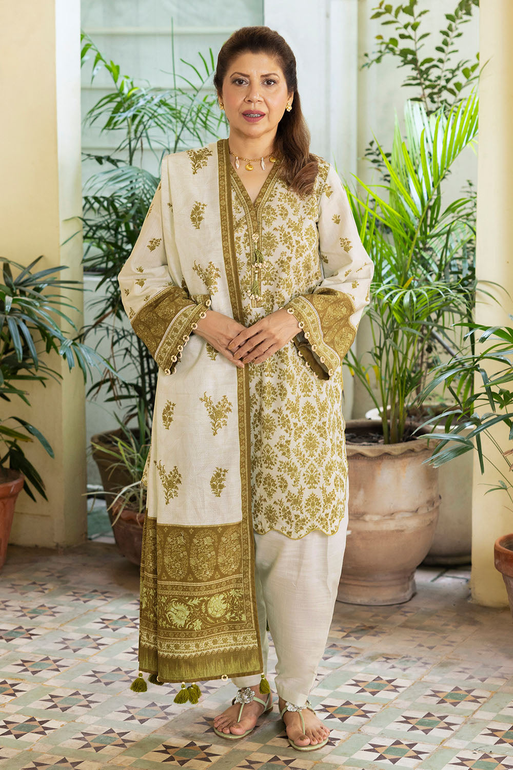 UAE-3 Piece Printed Khaddar Suit