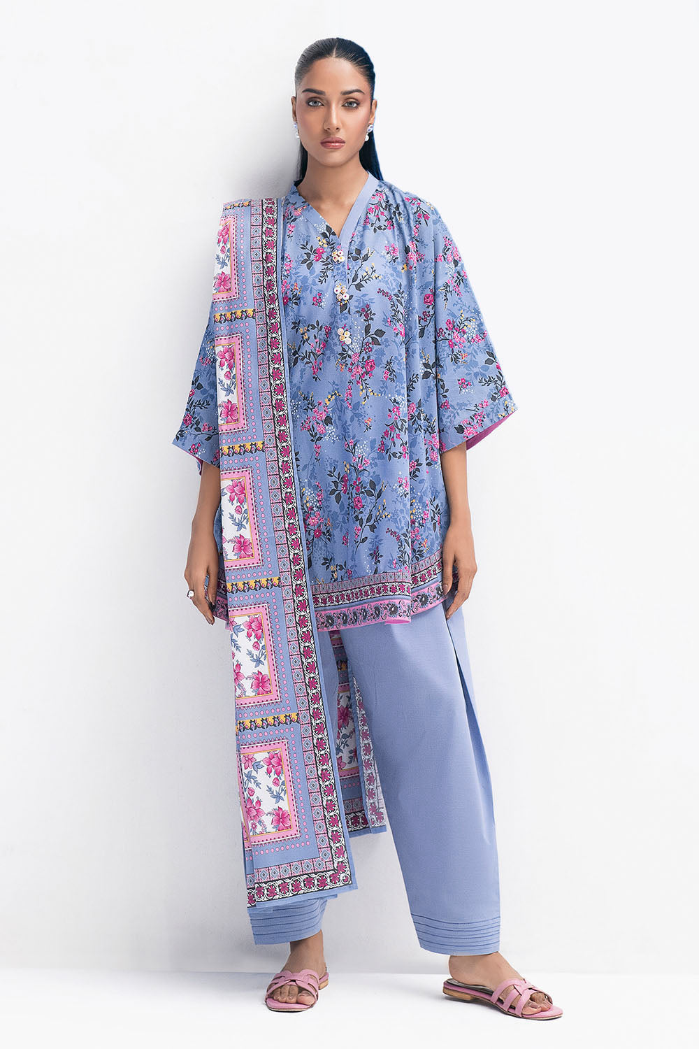 UAE-3 Piece Printed Lawn Suit CL-62205 A